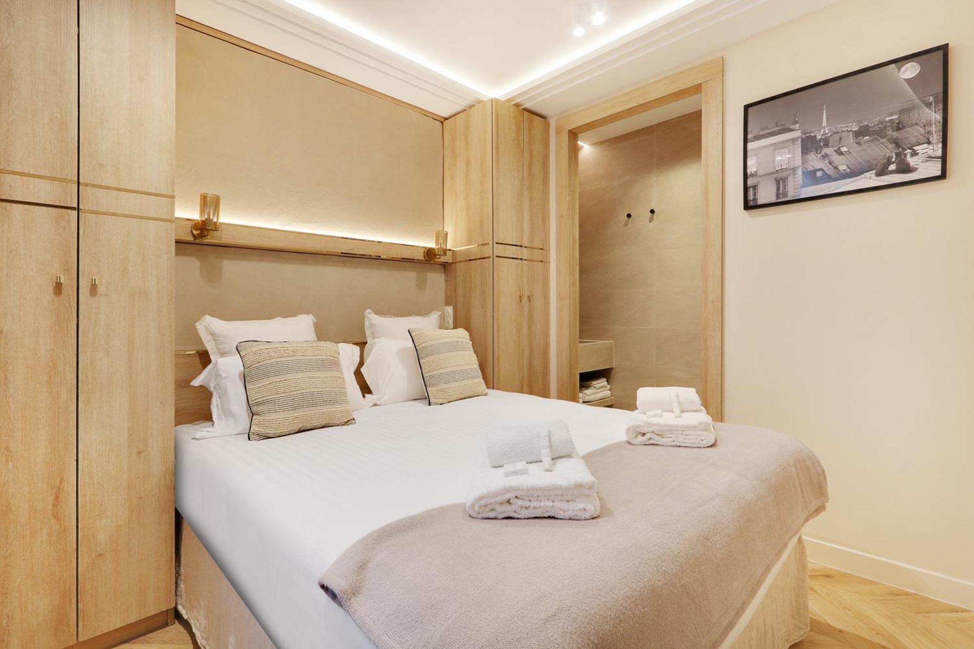 Off Majesti Upper Marais Apartment- Rue Du Faubourg Saint-Martin Paris Ngoại thất bức ảnh